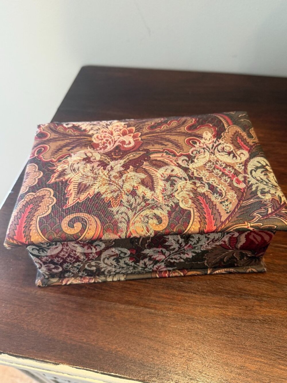 Raymond Waites jewelry box and tray catch all, 9x6.5